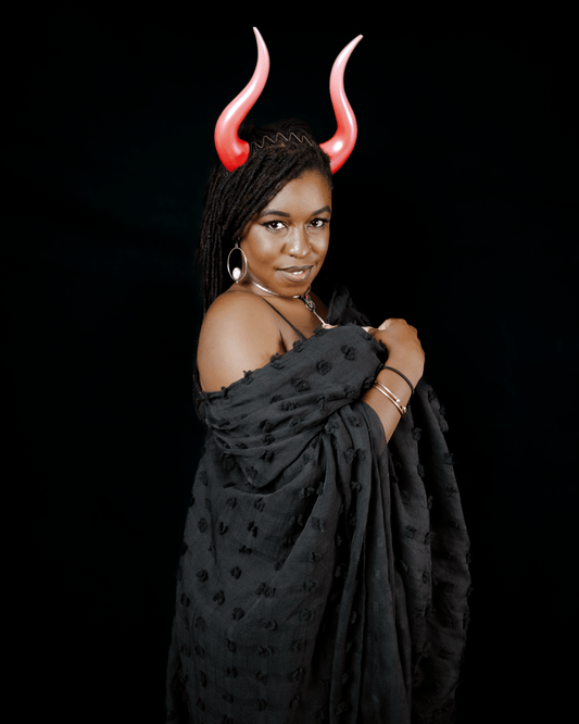Kitty McSparkles wears Haus of Brimstone Rapture Ombré succubus horns and a black wrap. Pic by Synthetic Studio.