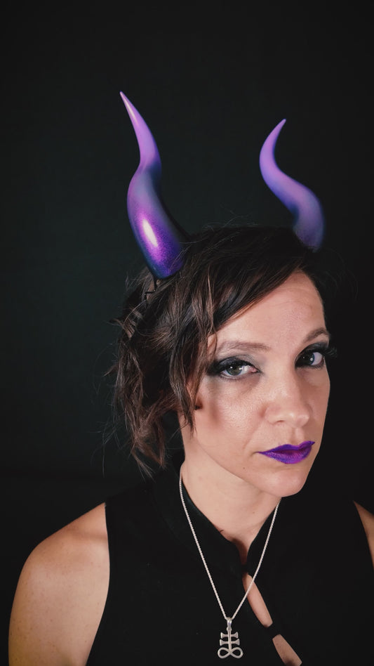 Wraith Violet Succubus Horns - Iridescent